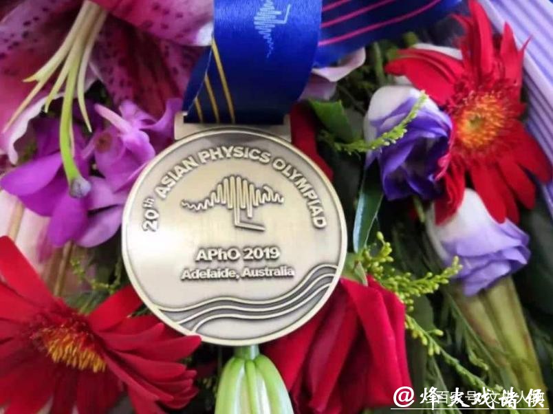 “假跑女王”罗茜：乘坐地铁获得马拉松金牌，暴露后还拒绝还奖牌